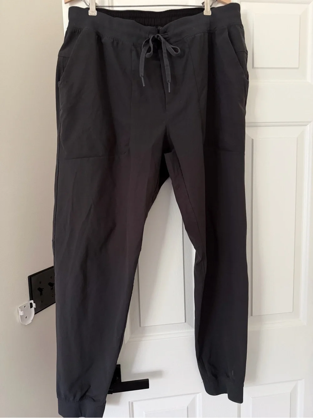 lululemon athletica streamlined jogger